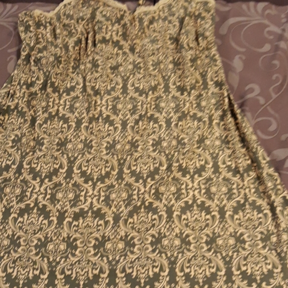 Sleepwear. - Picture 5 of 8